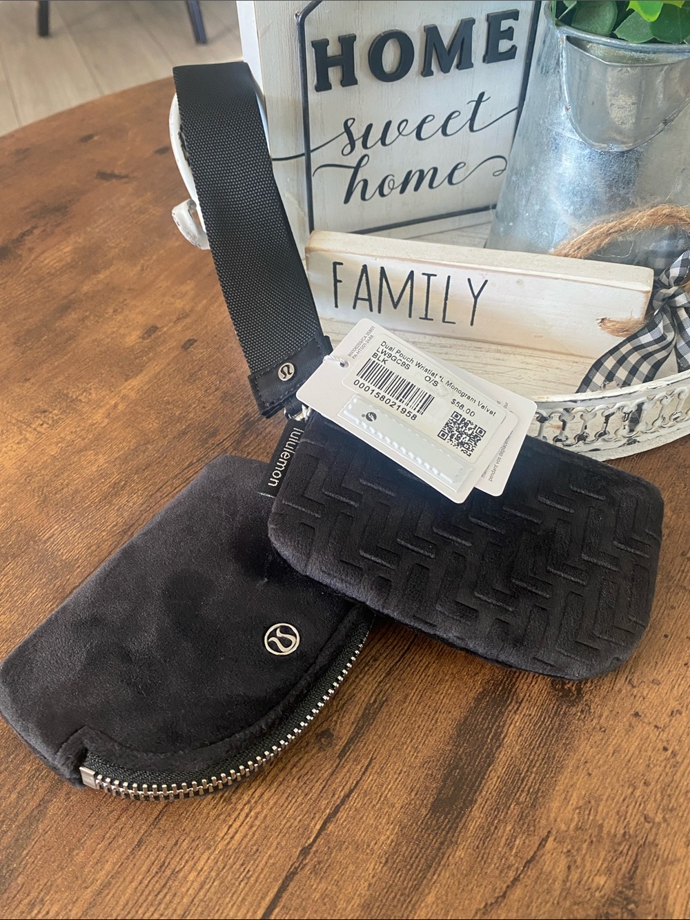 lululemon athletica Black Men’s Belt Bag with Textured Pouch